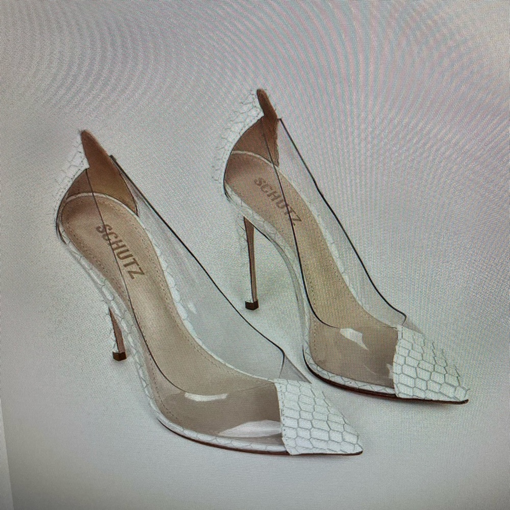 Heels - Picture 2 of 4